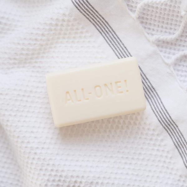 Dr. Bronner's - Pure-Castile Bar Soap (Eucalyptus, 5 ounce) - Made with Organic Oils, For Face, Body and Hair, Gentle and Moisturizing, Biodegradable, Vegan, Cruelty-free, Non-GMO
