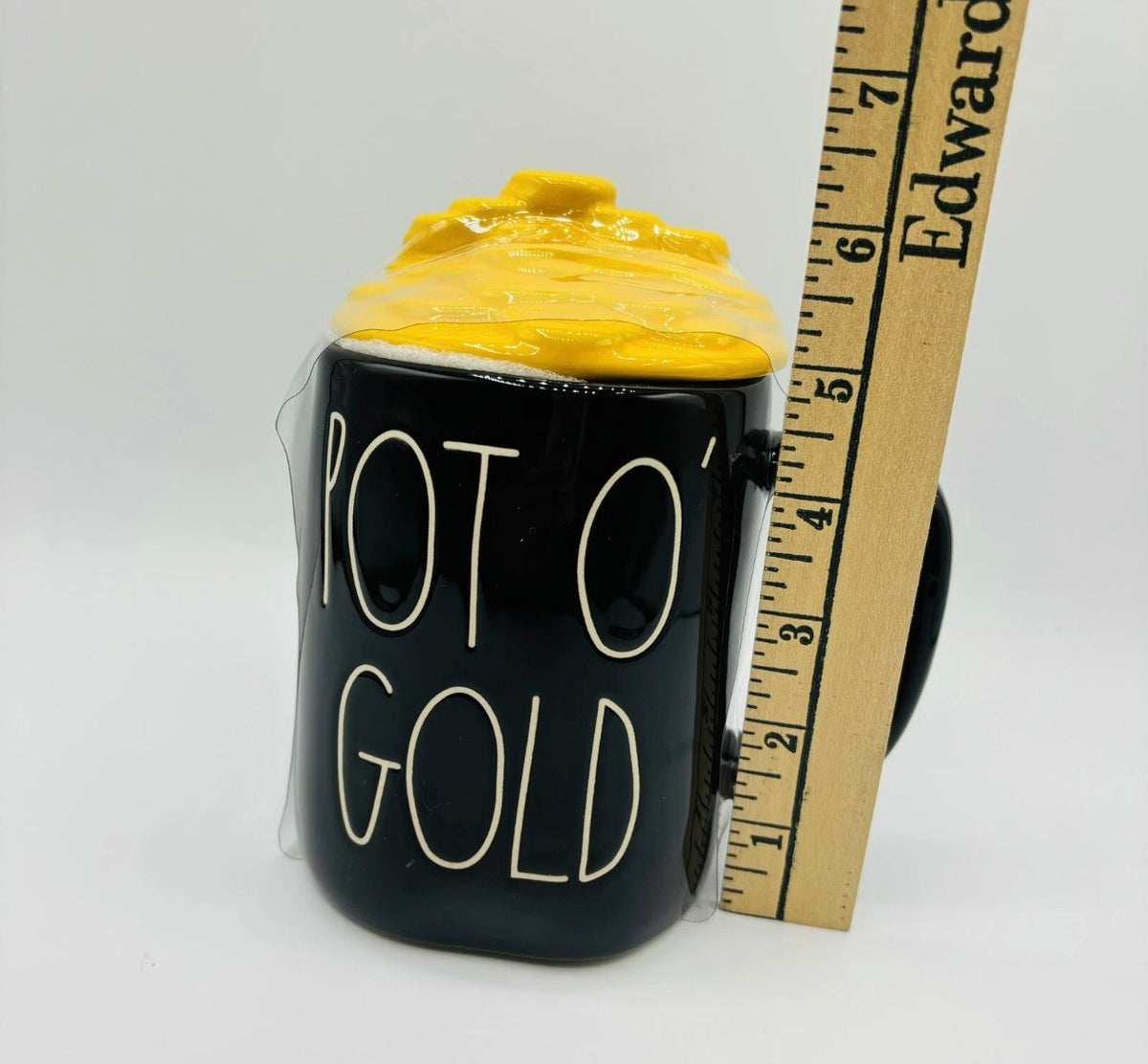 Rae Dunn Pot Of Gold Figural Mug Coffee cup Gold Coin Topper St.Patricks Day New